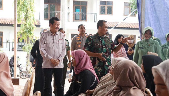 Perkuat Persaudaraan, Kapolres Metro Bekasi Hadiri Bakti Sosial dalam Rangka HUT TNI ke-79 dan Dexa ke-55 2