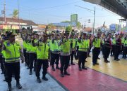 Jaga Netralitas Anggota Polri Saat Pilkada 2024, Wakapolres Sragen Bagikan Buku Saku Sebagai Pedoman