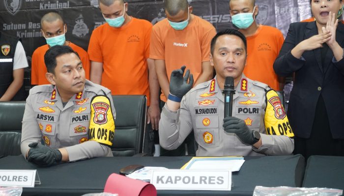 Begal Pengemudi Ojek Online di Kebon Jeruk 5 Pelaku Diamankan Polisi Motifnya Ingin Konsumsi Narkoba 3