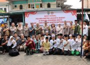 Bakti Sosial di Ponpes Al Bushaeriyah: Kolaborasi Polsek Tamansari dan Vihara Dharma Bakti Pererat Toleransi, Wujudkan Pilkada Aman dan kondusif