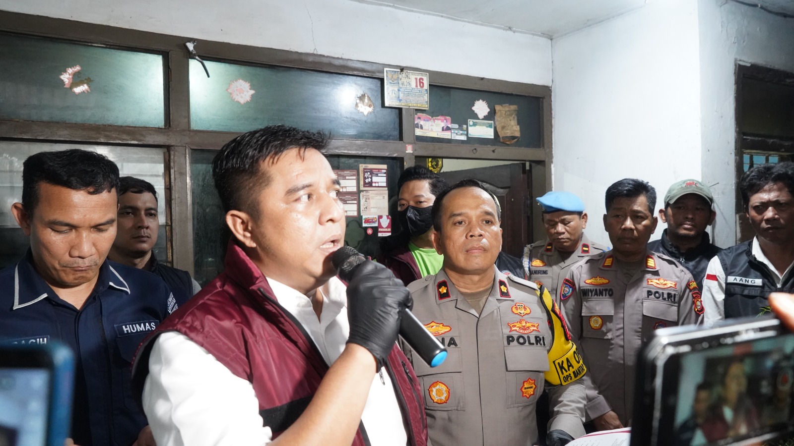 Bentuk Komitmen Polri Dukung Asta Cita Presiden, Polisi Grebek Rumah di Kapuk Cengkareng Yang disulap Jadi Lahan Tanaman Ganja, 1 Pelaku Diamankan