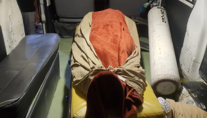 Ambulance membawa pasien dengan kode merah terhalangi BUS MAHARDIKA putar balik 2