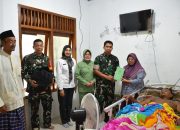 Jenguk Anggota Yang Sakit, Dandim Grobogan Berikan Semangat dan Motivasi
