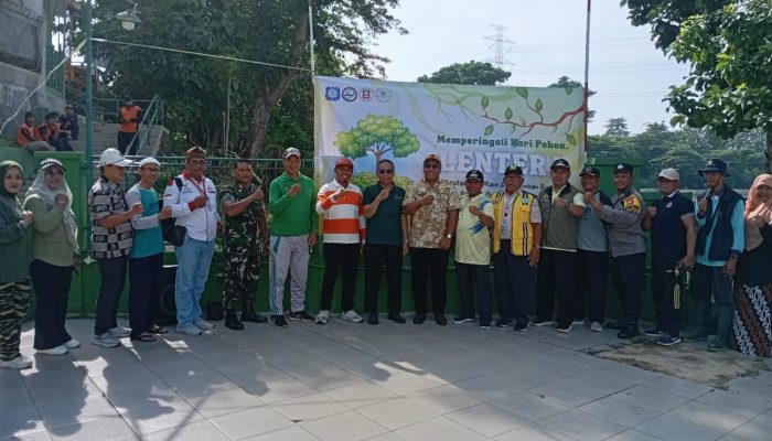 SMAN 8 Depok Tanam 70 Bibit Pohon di Situ Bahar : Langkah Tegas Selamatkan Lingkungan 2