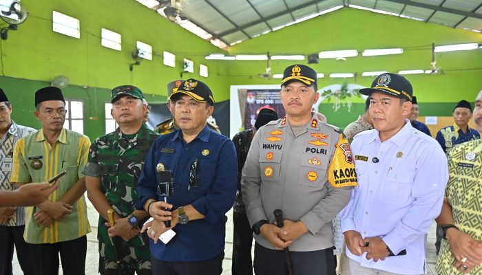 Pastikan Kesiapan Pilkada, Kapolres Bersama Forkopimda Cek ke Sejumlah TPS dan PPK di Jepara 2
