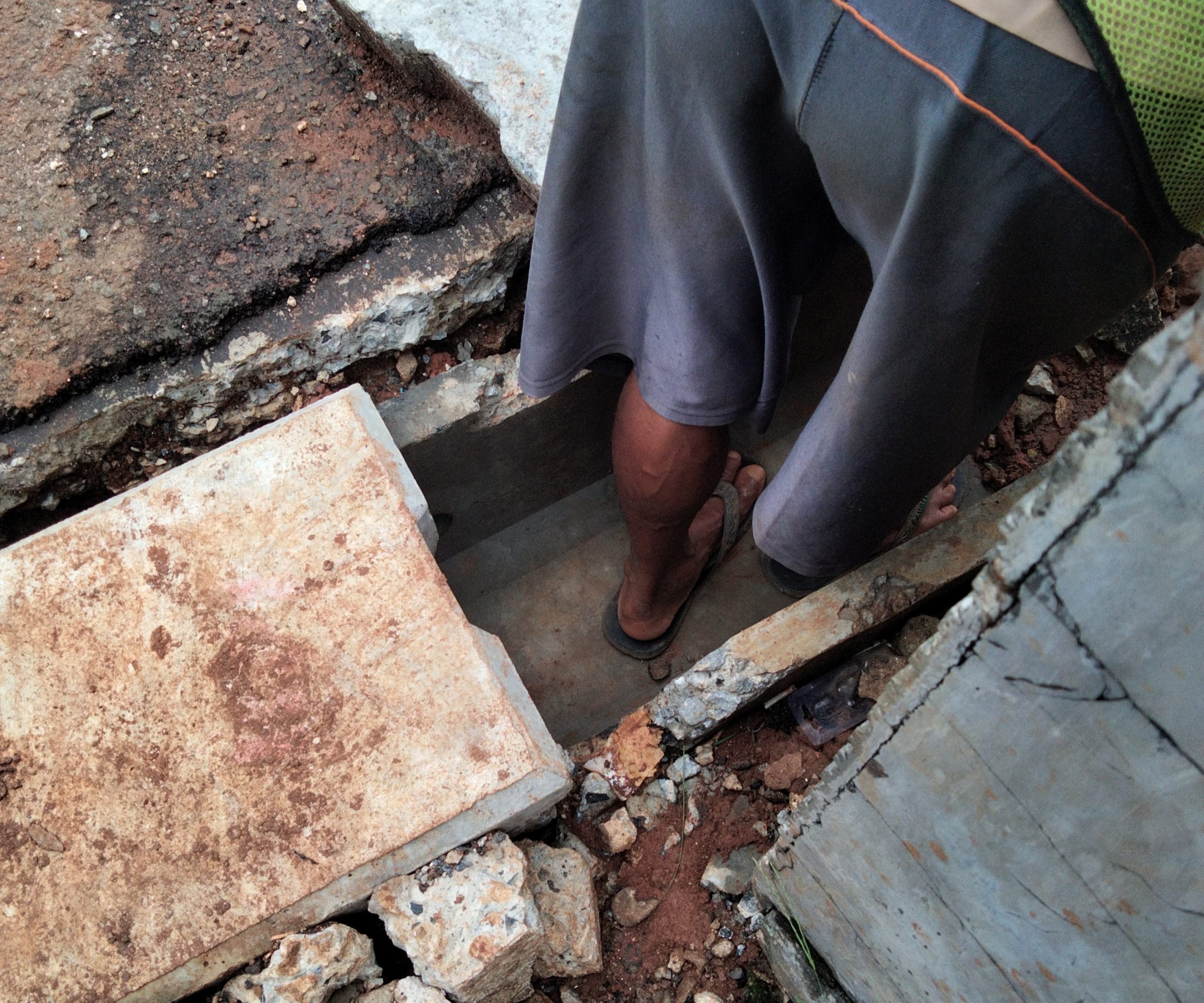 Proyek Drainase di Depok Bermasalah: Warga Keluhkan Kualitas Pekerjaan dan Material U Ditch