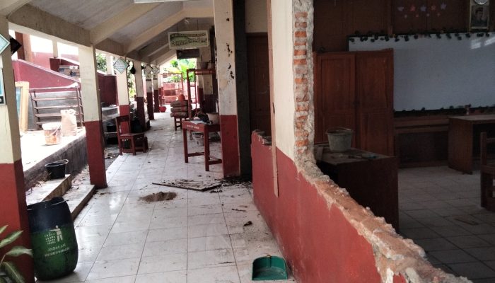 Proyek Rehabilitasi SDN 3 Pondok Terong Diduga Langgar Aturan, Papan Informasi dan Pengawas Tidak Ada