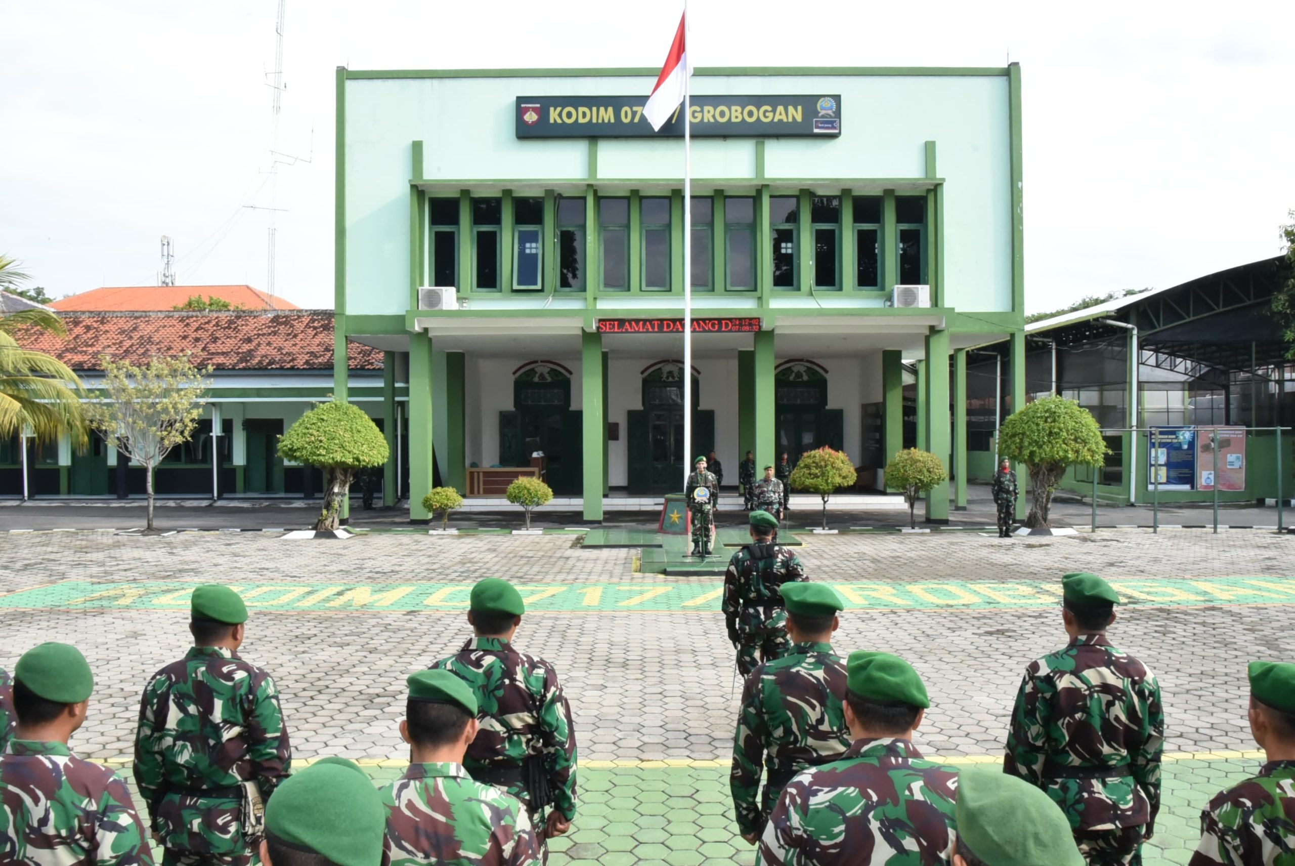 Upacara Bendera Sebagai Wujud Cinta Tanah Air