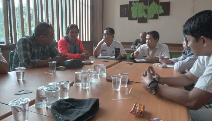 Hasil Pertemuan dengan Diskominfo Deadlock, Sikap resmi Koalisi Wartawan: Gembok Gedung Graha Wartawan