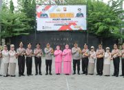 Kapolres Nganjuk Pimpin Upacara Wisuda Purna Bakti 26 Personel di Polres Nganjuk