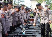 Pastikan Senpi Dalam Keadaan Terawat dan Aman Kapolres Demak Lakukan Pemeriksaan