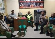 Bhabinkamtibmas Wilayah Hukum Polsek CSR Polres Bogor Giat Cooling Sistem Cek Pos Siskamling Beri Pesan Kamtibmas Dan Ajak Jaga Kondusifitas Cegah Kriminalitas