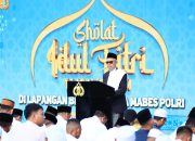 Wakapolri dan PJU Polri Laksanakan Salat Ied di Lapangan Bhayangkara
