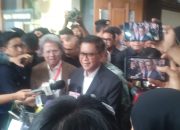 Pekikan Salam Perjuangan Merdeka, Hasto Kepalkan Tangan Usai Dituntut 7 Tahun Penjara