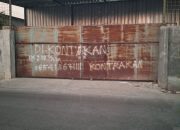Menjadi Tempat Penyimpanan Barang Import, Sebuah Gudang Pinggir Jalan Diduga Tak Berizin