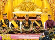 Kapolri Terima Anugerah Adat Ingatan Budi dari LAM Riau: Simbol Kehormatan, Amanah Moral, dan Komitmen Kebangsaan