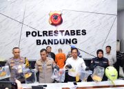 Polrestabes Bandung Ungkap Kasus Pencurian Disertai Kekerasan yang Mengakibartkan Korban Meningal Dunia
