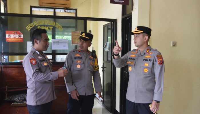 Kapolres Bogor Laksanakan Pengecekan ke Polsek Sukamakmur