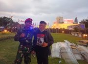 Petrus Herman Penggiat DEMOKRASI asal Kota Tangerang saat demo berhasil masuk bersama ribuan demonstran lainnya di Gedung DPR RI Jumat (29/8/2025)