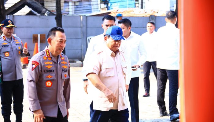 Presiden Kunjungi Polisi Korban Kerusuhan, Polri Janji Pulihkan Keamanan dan Tangkap Pelaku