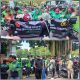 Aksi Damai Tebar Sejuta Mawar: Ojek Online Sebarkan Kebaikan di Monas