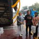 Gus Sholeh Pimpinan Agama Cinta, saat sebelum Membagikan Nasi Kota Kepada Para Driver Ojol serta Pejalan Kaki Selasa (9/9/2025)