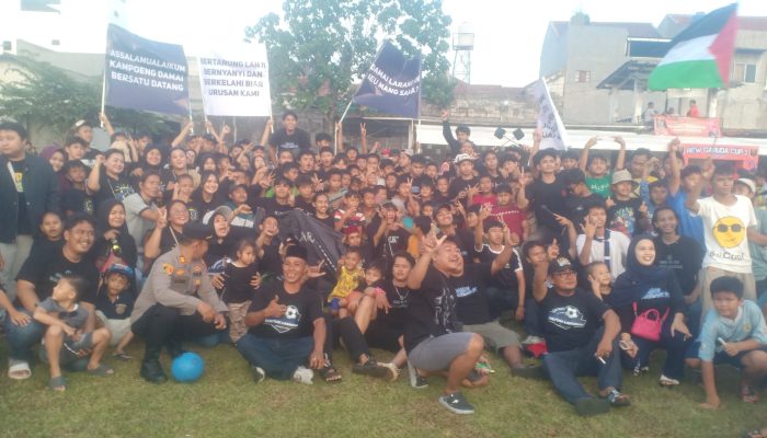 Suporter Damai Larangan FC, bernuansa Hitam Memadati Sudut sudut Lapangan Pertandingan Minggu (28/9/2025).