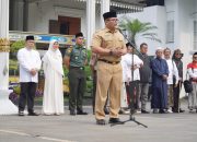 Rangkaian Peringatan Hari Santri, Anna Mariam Fadhilah Melepas Jemaah Ziarah Kubur Pahlawan dan Tokoh Agama