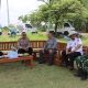Panen Jagung secara Simbolis, Kapolres Boyolali dengan Pengelola Lahan Brigjen TNI (Purn) Wirana bersama Petani Lokal