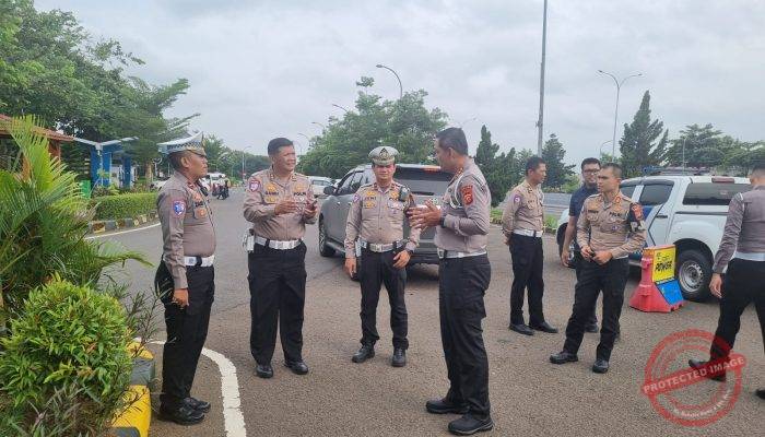 Jalur Mudik Lebaran 2026, Dirlantas Polda Jabar Tinjau Rest Area Tol Cipali di Indramayu
