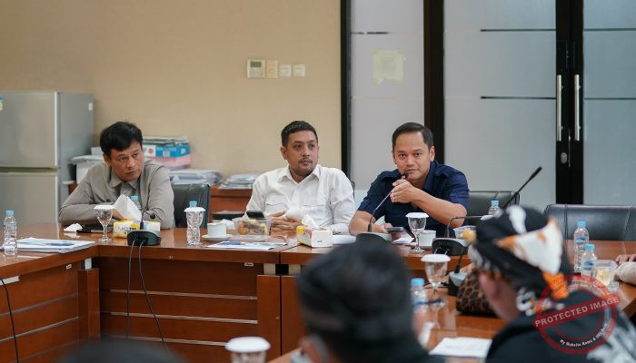 Cari Solusi Penataan PKL, Komisi II DPRD Kota Bogor Terima Audiensi Pedagang Alun-Alun