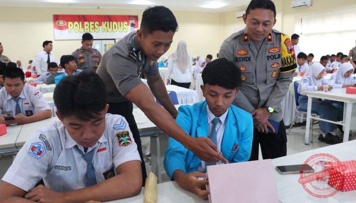 Polres Kudus Gelar Implementasi AI Ready ASEAN, Bekali Pelajar dan Guru Hadapi Era Kecerdasan Artifisial