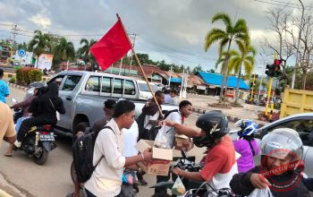 DPC GMNI Merauke Gelar Aksi Pembagian Takjil Kepada Masyarakat Merauke