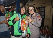 “Angkringan Polisi Baik” di Polres Sragen, Kapolres dan Driver Ojol Buka Puasa Bersama dalam Suasana Kekeluargaan