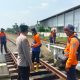 Operasi Ketupat 2026, Polisi Bersama KAI Pastikan Jalur Rel di Demak Aman