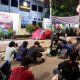 Aliansi Mahasiswa Dirikan Tenda Di Depan KOMNAS HAM Minta Pengusutan Penyiraman Andrie Yunus Secara Tuntas