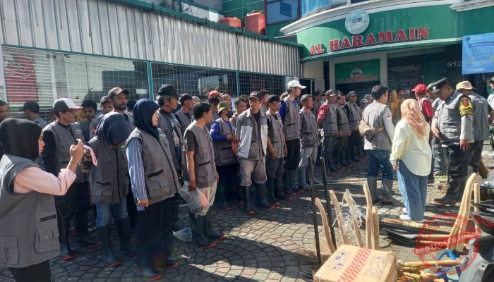 Program Padat Karya Dari Disnaker Kota Bandung di Sambut Antusias Oleh Masyarakat