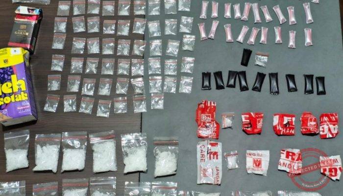 ‎Kurir Sabu Diciduk Polisi Ratusan Paket Siap Edar Diamankan Polisi  ‎