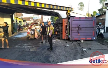 5 Fakta Menarik Malam 1 Suro 2026: Dari Truk Muatan Gula Terguling Hingga Pria Berkebaya di Kirab Mangkunegaran