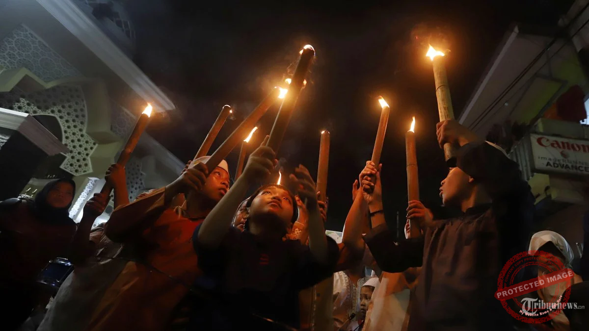 5 Pawai Obor Paling Meriah di Indonesia: Tradisi Unik dan Penuh Makna