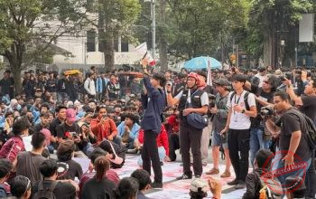 Pengamanan Humanis Polrestabes Bandung dan Polda Jabar Tuai Apresiasi Warga dan Mahasiswa