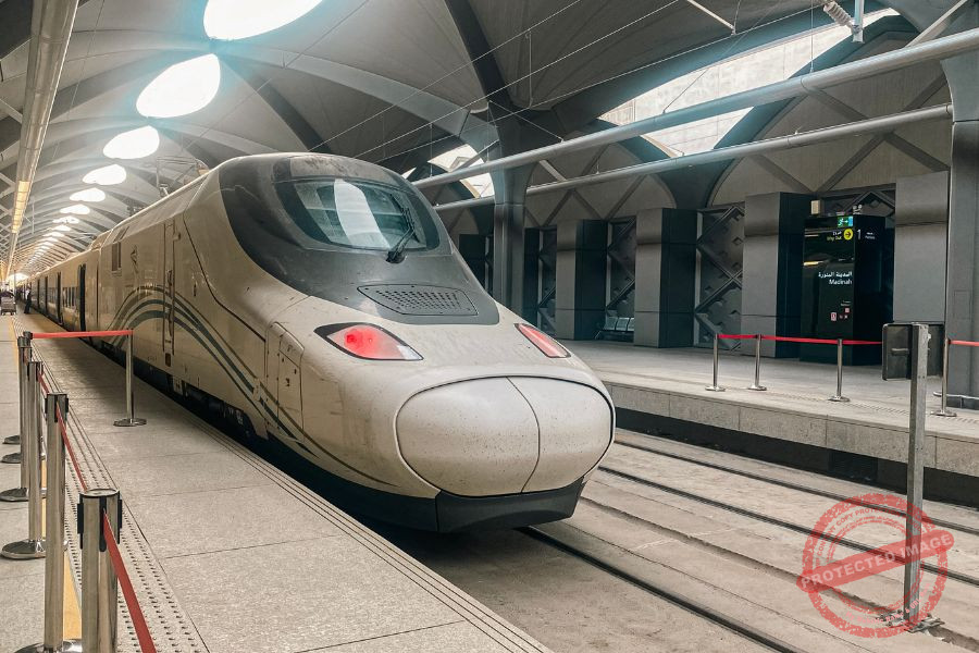 Membangun Sistem Keamanan Stasiun Berbasis AI yang Cerdas