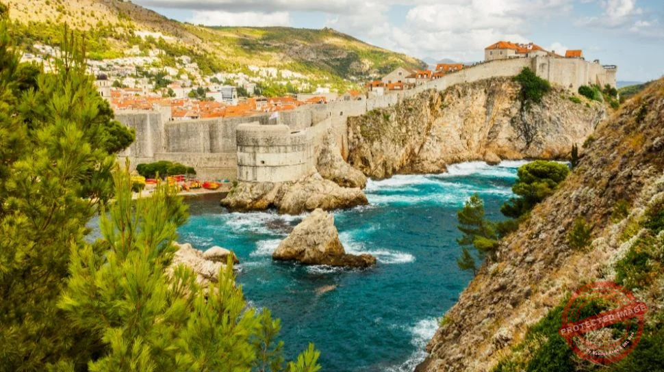 Croatia vs Slovenia: 5 Alasan Mengapa Wisatawan Menghindari Tempat Wisata Terkenal dan Mencari Alternatif Baru