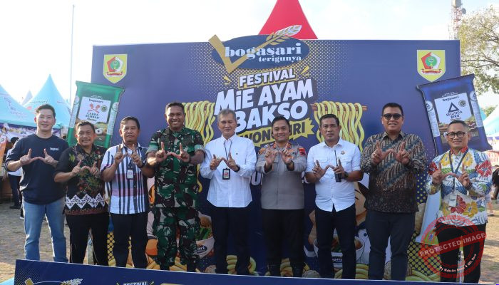 Kapolres Wonogiri Hadiri Pembukaan Festival Mie Ayam Bakso 2026, Polres Pastikan Kegiatan Berjalan Aman dan Kondusif