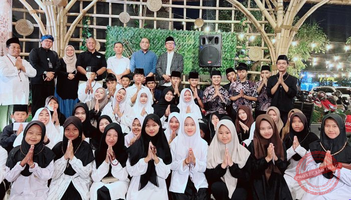 Pengusaha Muda Bandung H. Ade Wahyudin “Bos Haji” Gelar Tasyakur dan Donasi, Dihadiri Dandim serta Tokoh Kota Bandung Kang Sonny Teguh Prasatya