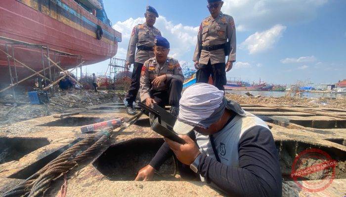 Polisi Perkuat SIPOLA CEKAL, Satpolairud Polresta Pati Intensifkan Pencegahan Kebakaran Kapal