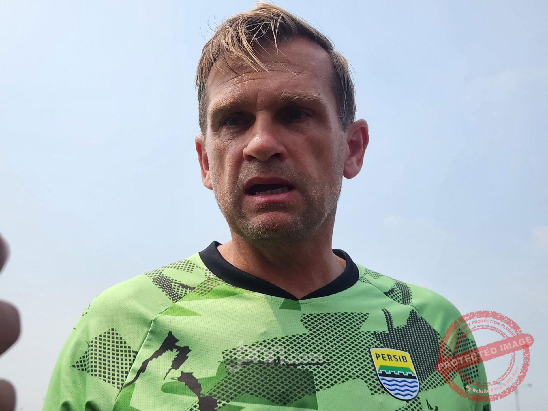 Pelatih Persib Igor Tolic membahas kekuatan Persebaya jelang final Piala Presiden 2026