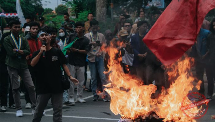 Kemerdekaan dan Jarak Kekuasaan dengan Realitas Rakyat