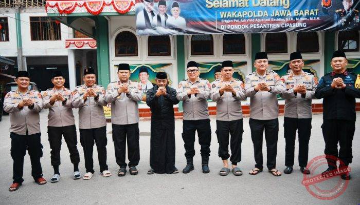 Waka Polda Jabar Silaturahmi Kamtibmas ke Pondok Pesantren Cipasung, Perkuat Sinergi Polri dan Ulama