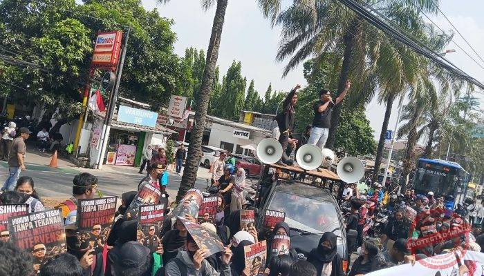 Praperadilan Febrie Adriansyah Diwarnai Aksi Unjuk Rasa, Massa Desak Hakim Independen dan Penegakan Hukum Tanpa Intervensi